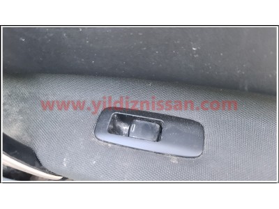 Nissan Qashqai Cam Düğmesi